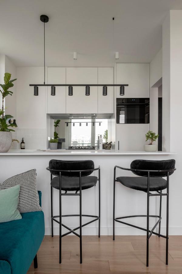 Stylowy Apartament Przy Metrze Warsaw Exterior photo