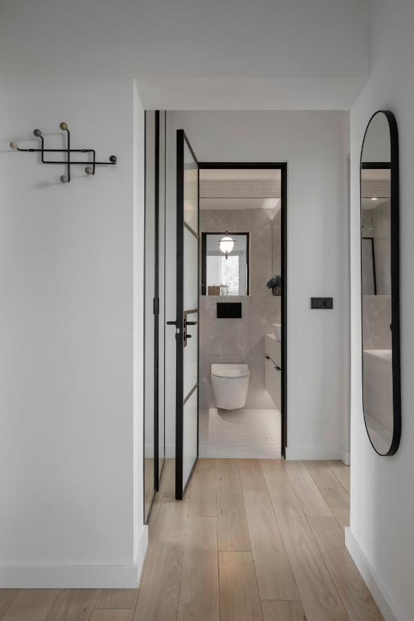 Stylowy Apartament Przy Metrze Warsaw Exterior photo